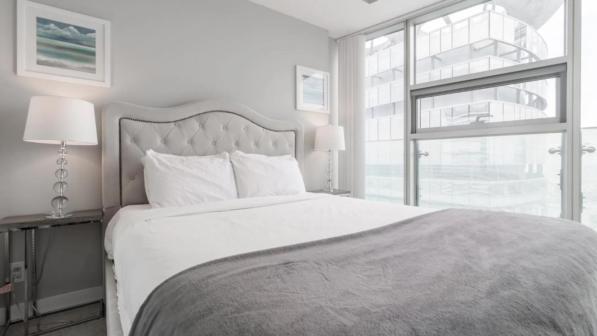 Mmg Executive Suite - Views From The Top Toronto Apartment