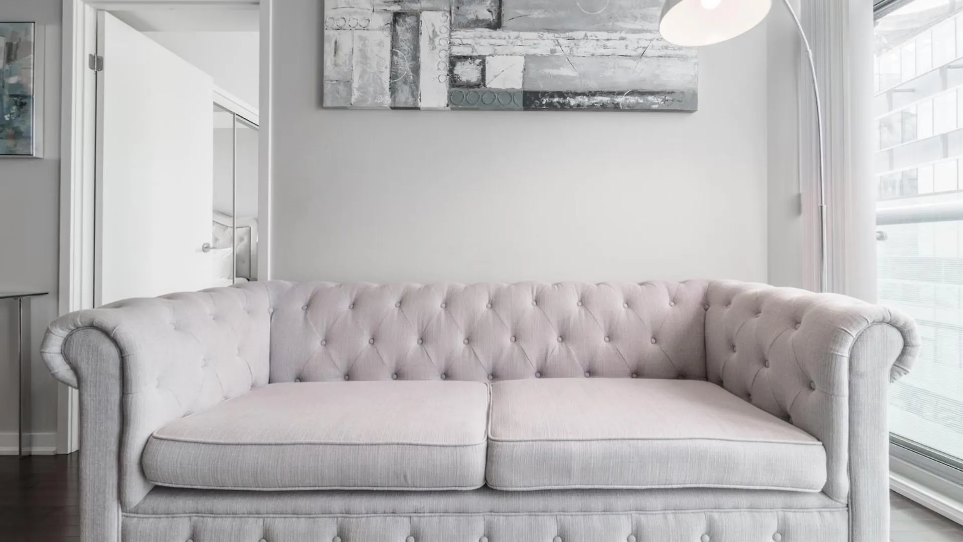 Mmg Executive Suite - Views From The Top Toronto